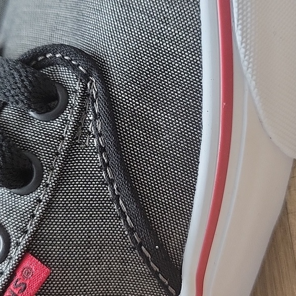 Van's Atwood in the box Brand new authentic. - Picture 11 of 15